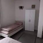 Ruhig Gelegene Wohnung Am Schlosspark